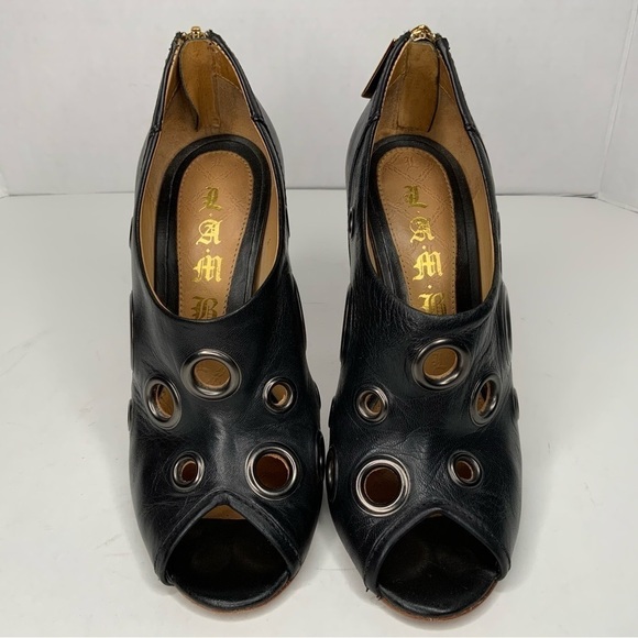 L.A.M.B Gwen Stefani high heel shoes. - Picture 4 of 11